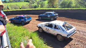 Mehr über den Artikel erfahren Erfolgreiches Rennwochenende für die Dauborner Fahrer